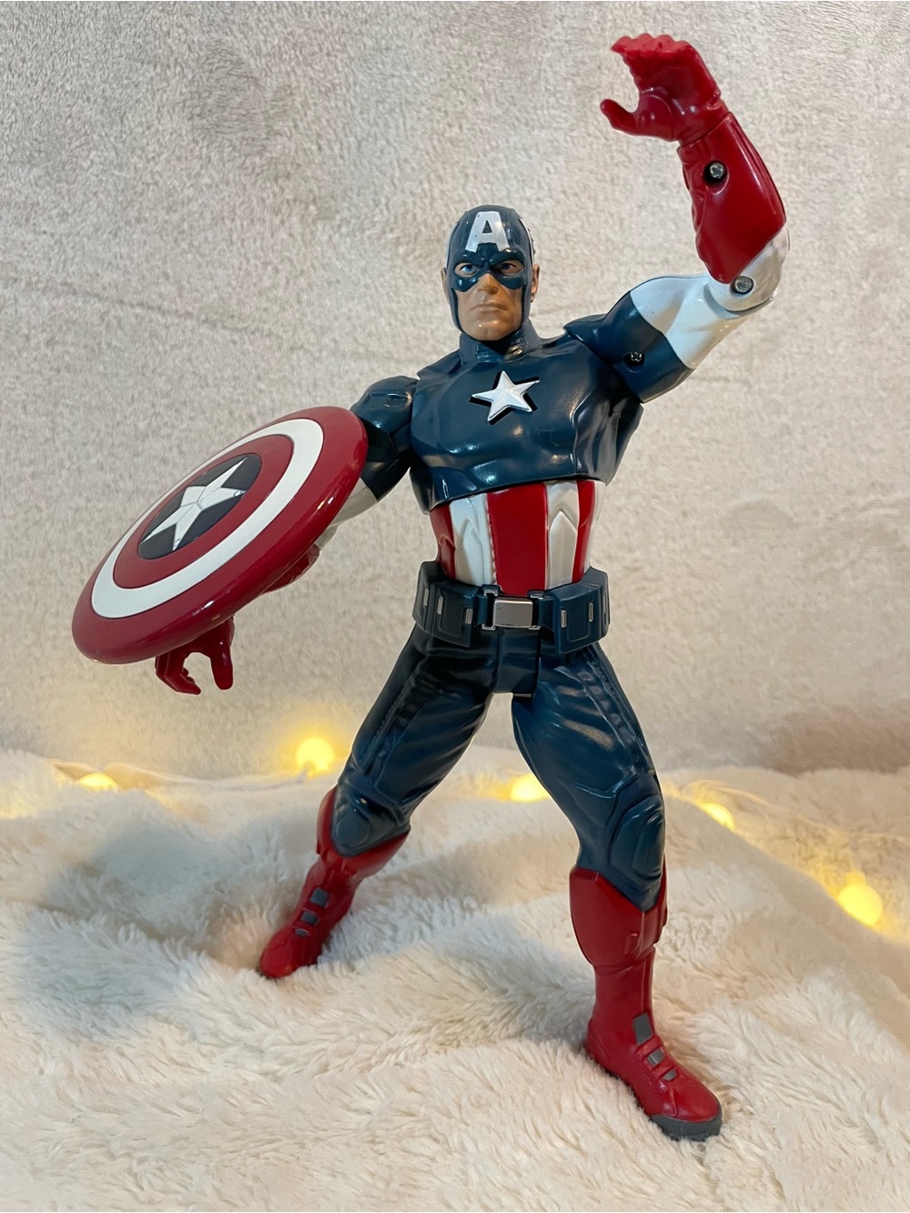 Marvel Captain America Talking Action Figure with Removable Shield